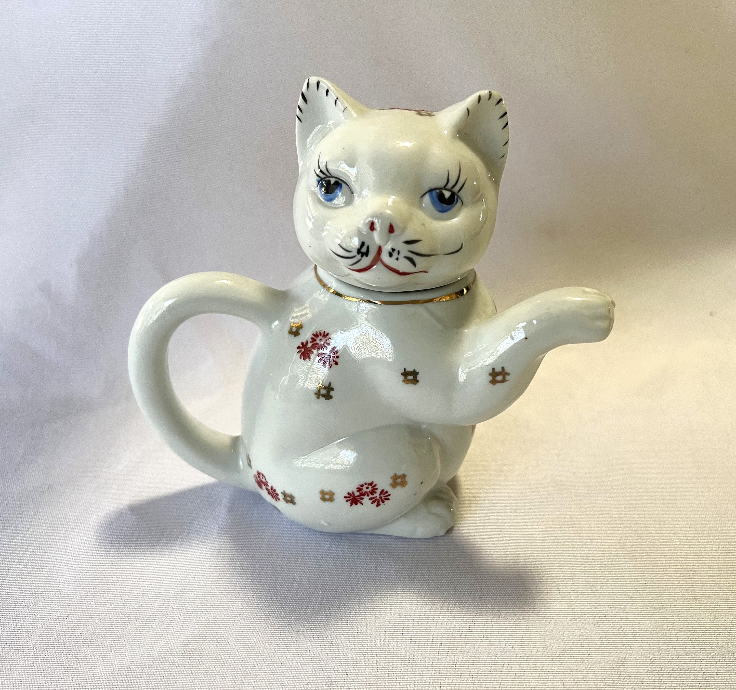 Paint Water Cup and Brush Rest Cat Shaped. Brush Pot Gift for