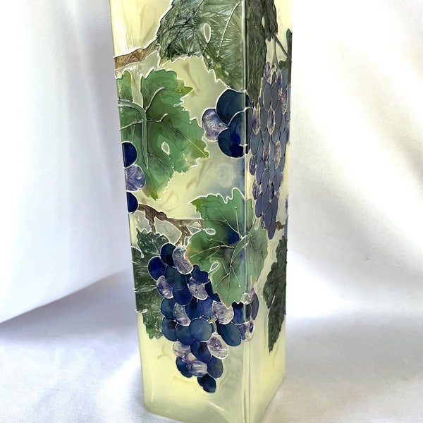Vintage 2001 Hand Painted Joan Baker Designs Tiffany Vineyard Grapes Stained Colored Glass Style Etched Vase
