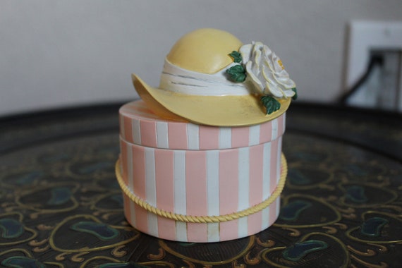 Vintage Hat Box Trinket Pill Box by Two's Company 