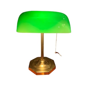 Banker lamp desk lamp emerald green glass shade vintage