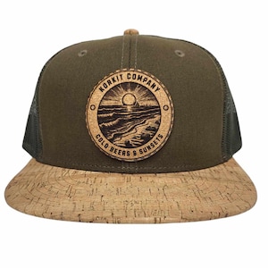 Sombrero de cervezas frías y atardeceres