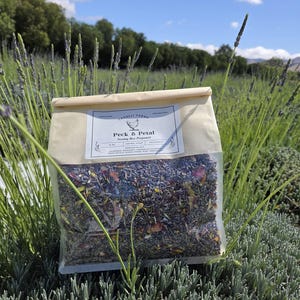 Chicken Coop Nesting Potpourri | All-Natural Herbs & Flowers, Encourages Laying