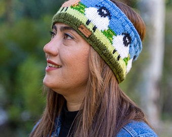 Ręcznie robiona na drutach wełniana opaska na głowę: zimowy ocieplacz na uszy z motywem owcy