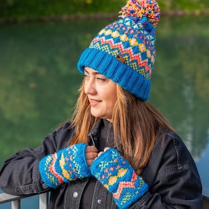 Women&#39;s hand knitted blue winter hat, Fair isle bobble beanie, Fleece lined, Wool Beanie, Ski Snow Hat, Cosy and Warm, Finisterre