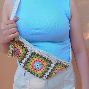 Crochet Bum Bag, Granny Square Crossbody Bag, Fanny Pack, Festival Shoulder Bag, Knitted Woman Accessory, Crochet Purse, Boho Bag, Phone Bag