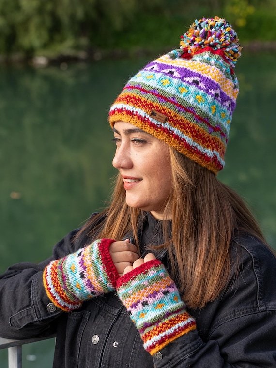 FASHION KNITTED HAT AND GLOVES  MULTICOLORED Se526834c7be9438e98f0e66b881b1  main image 2
