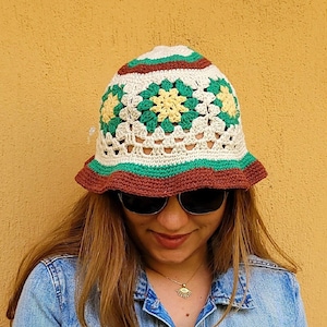 Ecru crochet bucket hat, Knit bucket hat, Granny square sun hat, Striped, Rown Crochet Flower, Boho, Vintage Style