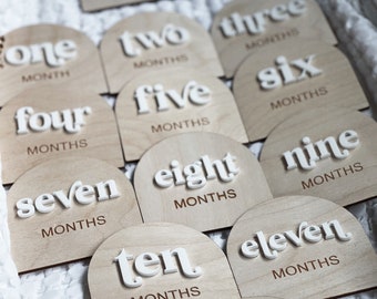 Arched Baby Milestone Markers, Baby Milestone Photo Prop, Wooden Monthly Milestone Cards, Baby Shower Gift, Baby Milestone Cards