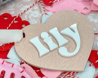 Valentines Day Tags, Valentines Basket Tag, Heart Tag, Valentine Heart Tag, Valentines Day Gift Tags, Personalized Valentines Tag