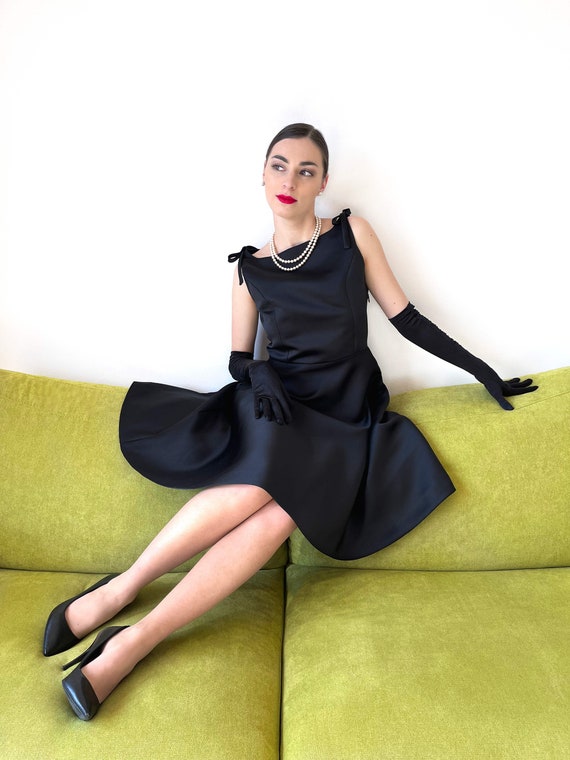 Sarabo árabe Ru Fábula 1950 pequeño vestido negro - Etsy México