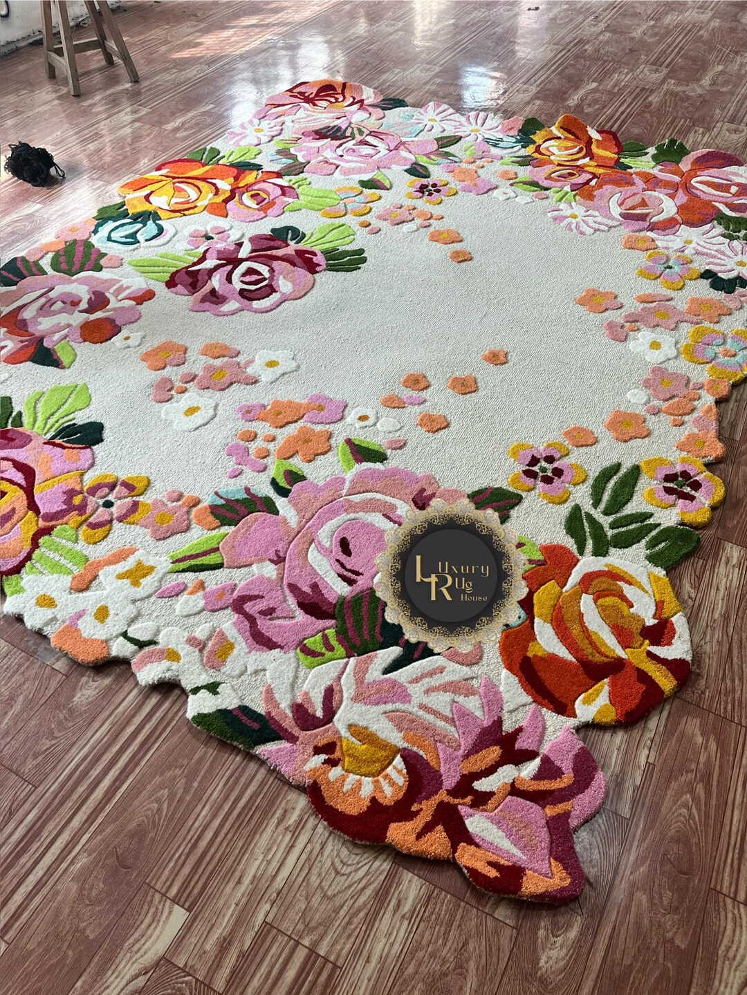 Rose Design Rug Hand-tufted Wool Floral Rug: Rose Garden Design - Etsy