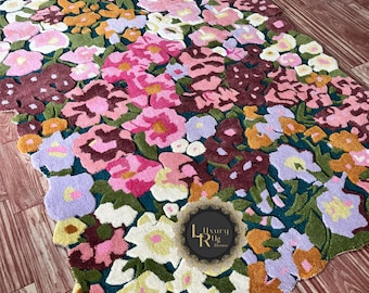 Hand-Tufted Floral Rug: Multicolor Bloom, Wavy Edge, Cottagecore Style