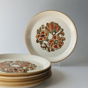 Vintage Flower Pattern Plates Set of 2 English Ceramic Floral Motif Dinnerware Kiln Crafts England Rafflesia image 3