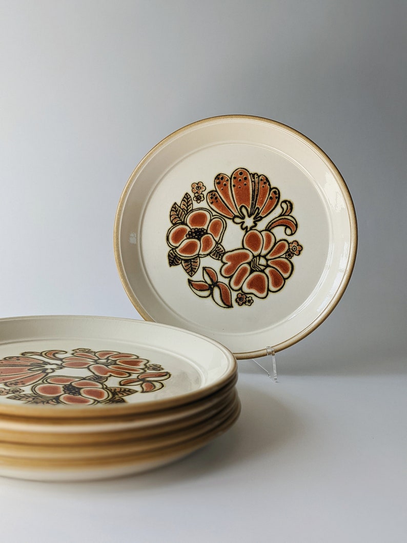 Vintage Flower Pattern Plates Set of 2 English Ceramic Floral Motif Dinnerware Kiln Crafts England Rafflesia image 3