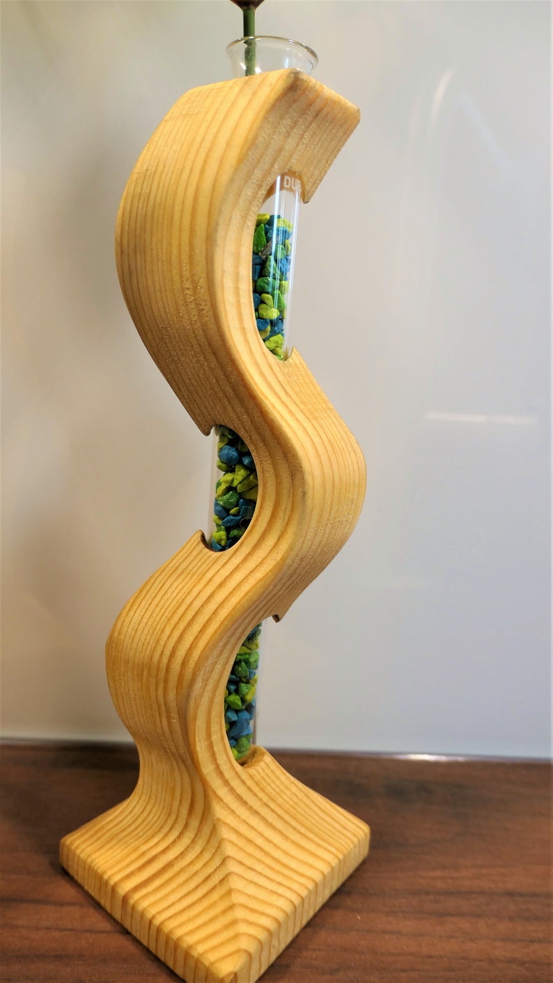 Holzstatue Reagenzglas Vase Bild 1