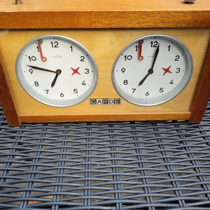 Garde Ruhla chess clock