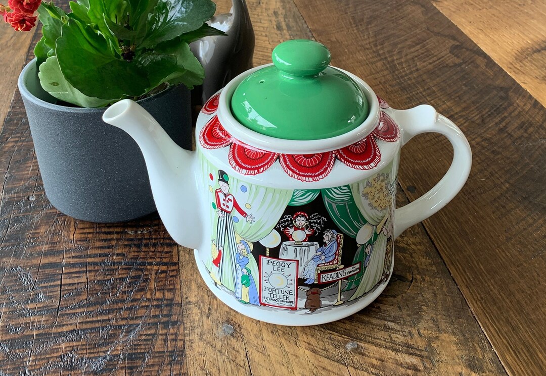 Collectors Teapot "goose Fair" by Wade Potery for Boots Judith Wootan