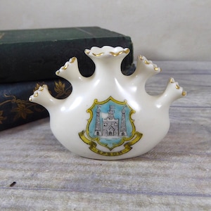 Vintage Epsom Souvenir Crested China Posy Pot - Surry / Antika souvenirer / Sydöstra England gåva / ca 1917-1921