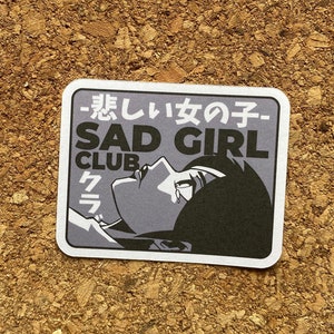 Sticker club fille triste, sticker fille manga, sticker fille anime, sticker vaporwave, sticker esthétique sombre, sticker onde de vapeur, finition mate