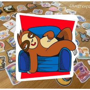 Fauler Faultier Schlafen auf Couch Aufkleber Faultier Liebhaber Kunstwerk Faule Person Aufkleber kein Morgenmensch Aufkleber Cartoon Faultier Kinder Geschenk