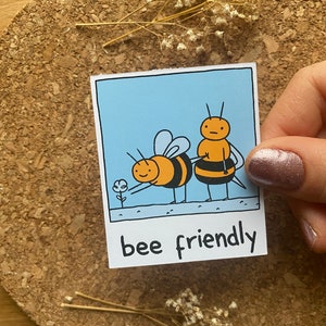 Bienenfreundlicher Aufkleber Lustiger Polaroid-Aufkleber Bienenliebhaber-Aufkleber Karikatur-Bienen-Aufkleber Farbschlag Aufkleber Retro Cartoon - Matte Oberfläche
