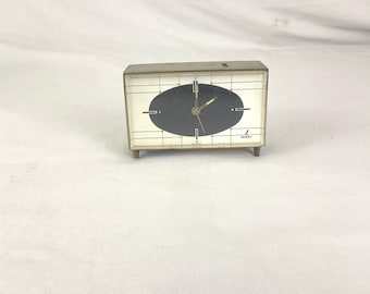 Vintage Jaz alarm clock, Jazistor model, made in France in the late 1960s.