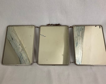 oude drieluik spiegel van kapper kapper in vernikkeld metaal en imitatie steenrood leer circa 1940 1950 vintage oud frans antiek