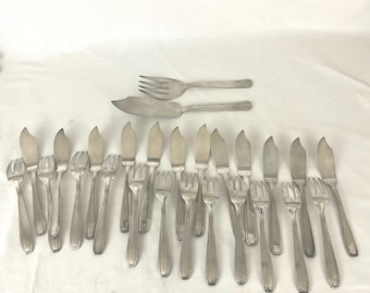12 fourchettes à dessert métal argenté style art deco orfèvre F Frionnet Vintage french silver-plated dessert forks 18,6cm - France