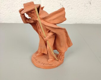 Coup de Mistral - P. Fouque statue