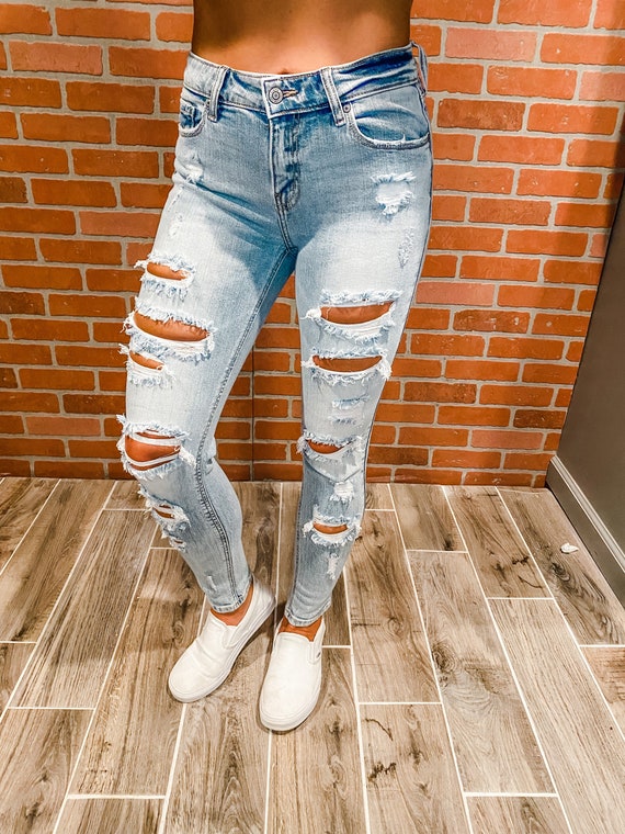 NEW Jude Distressed Skinny Jeans Mid 