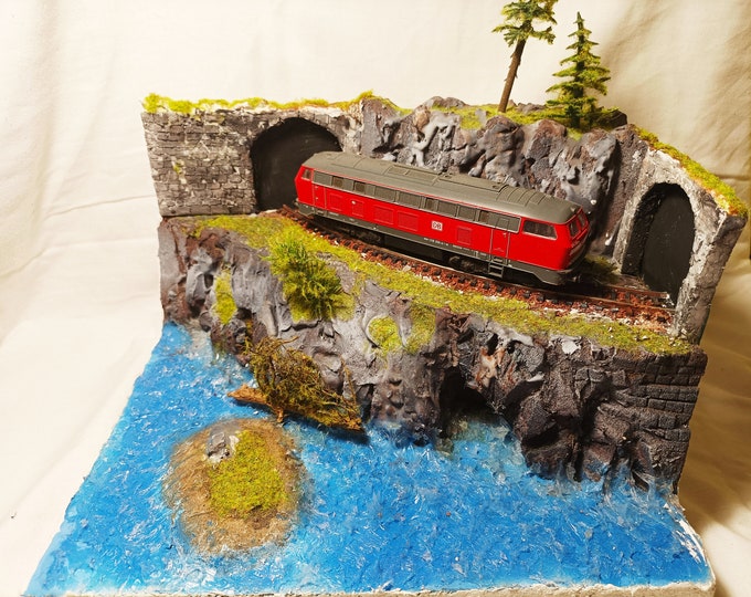 Model Train Diorama H0 Scale Showcase Etsy