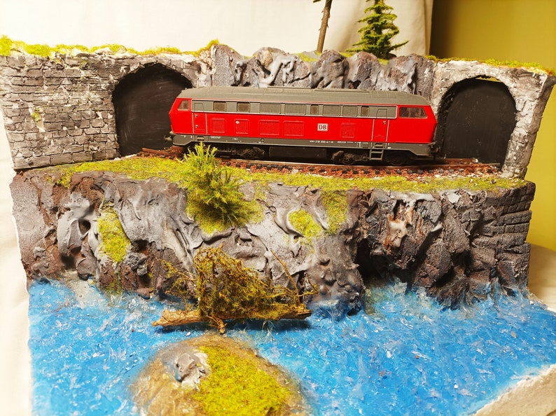 Model Train Diorama H0 Scale Showcase Etsy