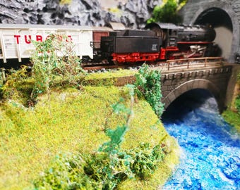 TT Scale (1/120) model train diorama with working streetlights. Size:83x27x15 cm