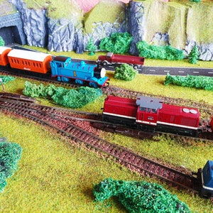 Intra-European sales only H0 OO Gauge point-to-point layout 200x56x25 cm (79x22x10 in)
