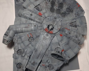 Halcón Milenario de construcción profesional a escala 1/72 con luces LED y viñeta, cabina detallada con Han y Chewbacca