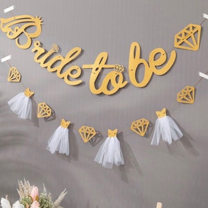 White Bride to Be Banner Sign Double Sided Glitter Paper 3D Wedding Dress Diamond Bride Garland for Bridal Shower Engagement Wedding Bachelo