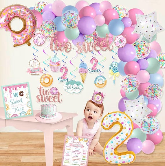 Striscione Decorativo Per 2° Compleanno Oro Rosa - Poster In Vinile 120x80 Cm Con Scritta 'Happy 2° Compleanno' E Corona, Con Occhielli