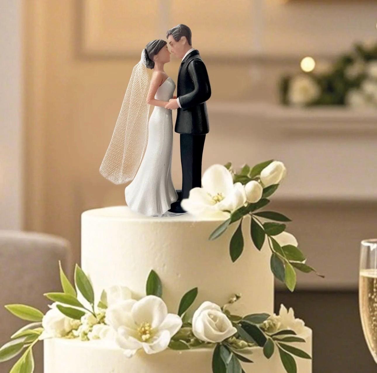 Wedding Cake Topper PENCHEN Cake Topper, Synthetic Resin Bride \u0026 Groom  Romantic Wedding Party Decoration Adorable Figurine Craft Gift, Black \u0026  White, 4 Wedding Cake Decorations, image size:1290x1278