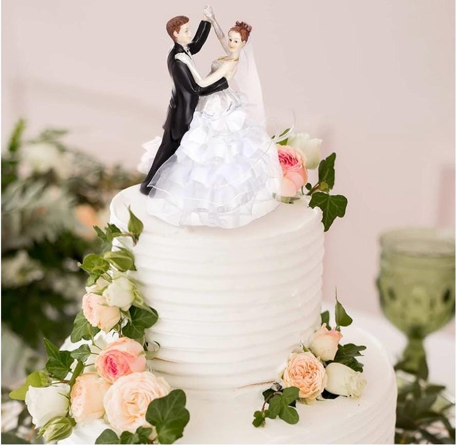 Wedding Cake Toppers Bride and Groom Dancing Figurines Cake Topper ...