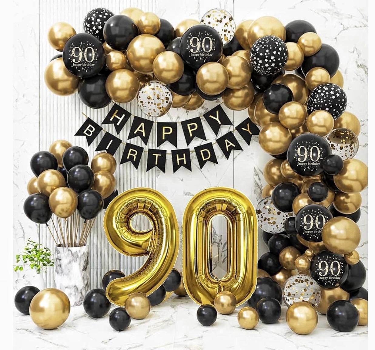 Poster/Banner Per 90° Compleanno | 180x100 Cm | Tessuto Poliestere Nero-Oro Con Corda 6 M