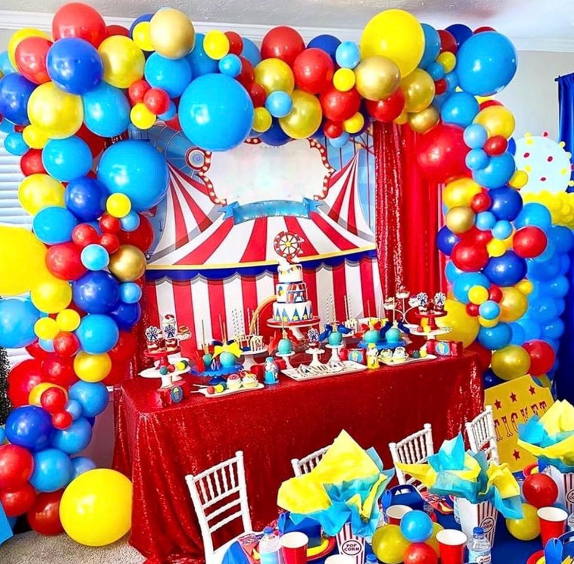 Kit d'arcs de guirlande de ballons Carnival Circus, 120 pcs rouge bleu jaune ballons de couleurs primaires confettis multicolores arc-en-ciel et ballons en aluminium étoiles - France