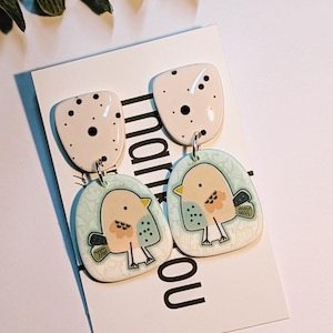 Pendientes de pájaro kawaii, regalos únicos, pendientes para amantes de las aves, pendientes inspirados en la naturaleza, pendientes de arcilla polimérica, regalos hechos a mano.