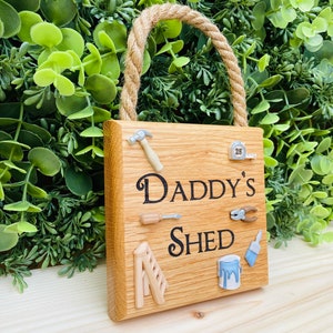 Chêne massif massif plaque personnalisée/signe de remise gravée au laser, enseigne pour atelier pour papas/atelier pour grands-pères/cabane pour papas/signe de remise à outils pour grands-pères