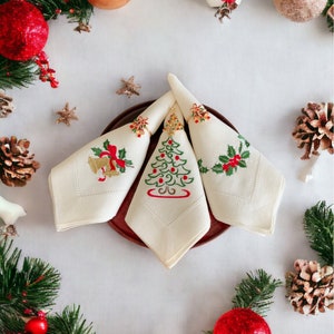 Weihnachten, Noel, Neujahr, Thanksgiving Abendessen Serviettenringe | Weihnachtsbaum und Glocke Serviettenhalter | 4er-Set | Strass, Metall Gold | Geschenk
