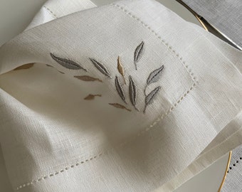 Set of 4/6/8 Placemats and napkins embroided with gold and silver leaves| Hemstitch | Linen Fine Dining Set| Chic and Elegance | Gift