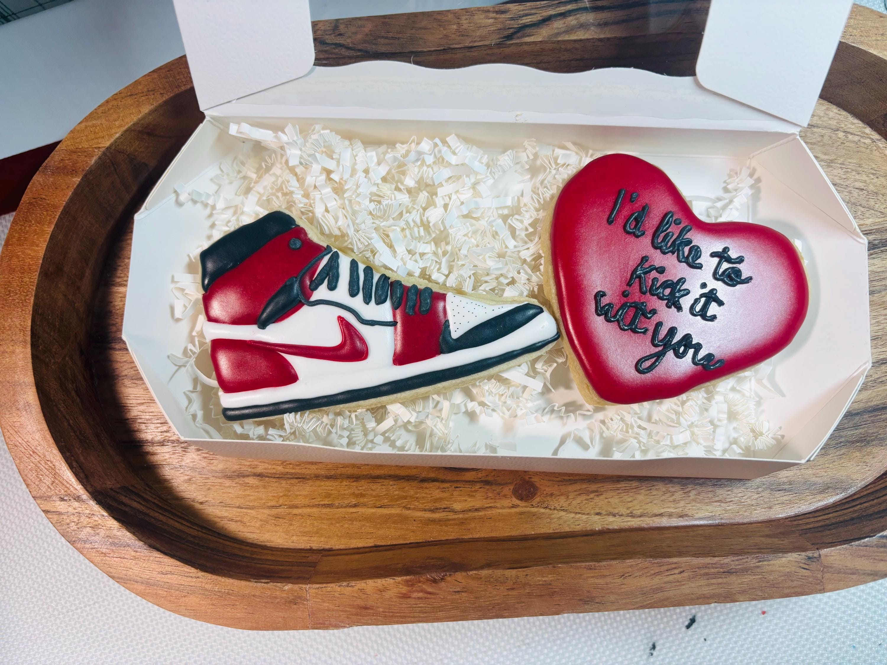 nike valentines day basket
