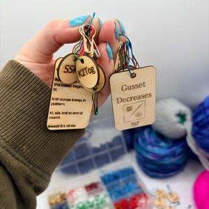 Sock Gusset Knitting Decrease Set – Wooden Stitch Markers & Reminder Tool image 15