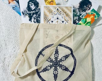 Book Tote with Wheel