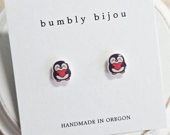 PINGOUIN Boucles d'oreilles / Tige en titane hypoallergénique / Petites boucles d'oreilles mignonnes / Enfants femme filles unisexe / Cadeau pour amoureux des pingouins / À MAIN