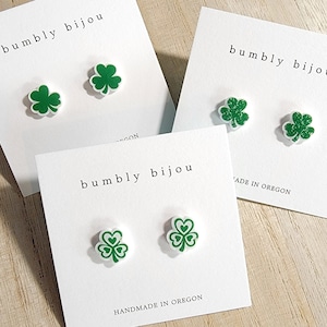 SHAMROCK Earrings / Hypoallergenic Titanium Post / St Patrick&#39;s Day Green Earrings Girl Kids Women Shamrock Lucky Pinch Me Irish Leprechaun